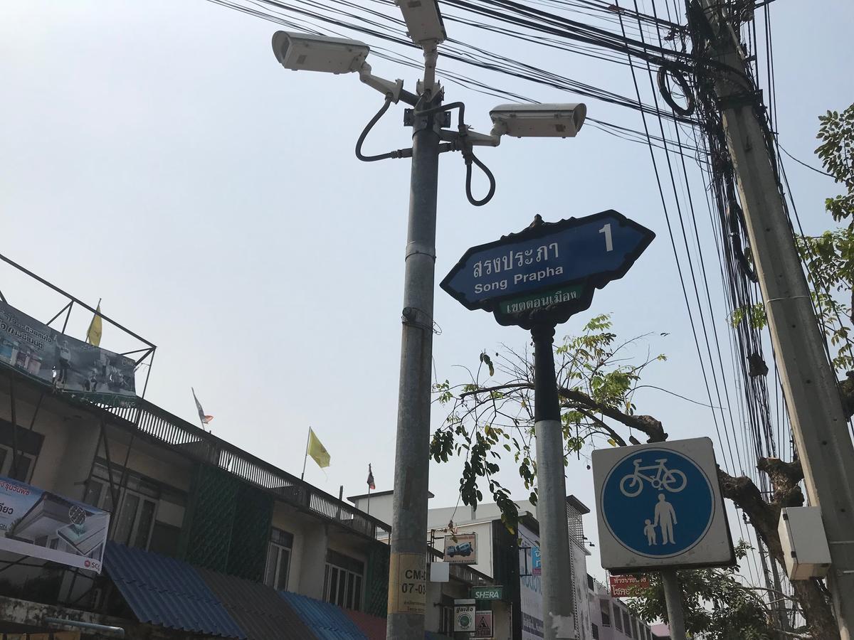Yellow Hostel Bangkok Dış mekan fotoğraf
